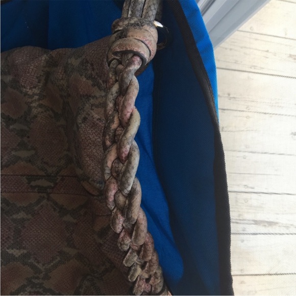 Pink Snake-print Purse - Picture 4 of 10